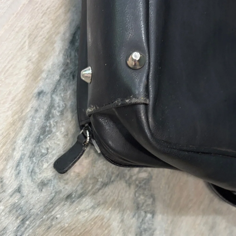 Men's Women’s Avon sellers Black Leather Briefcase with Silver Hardware